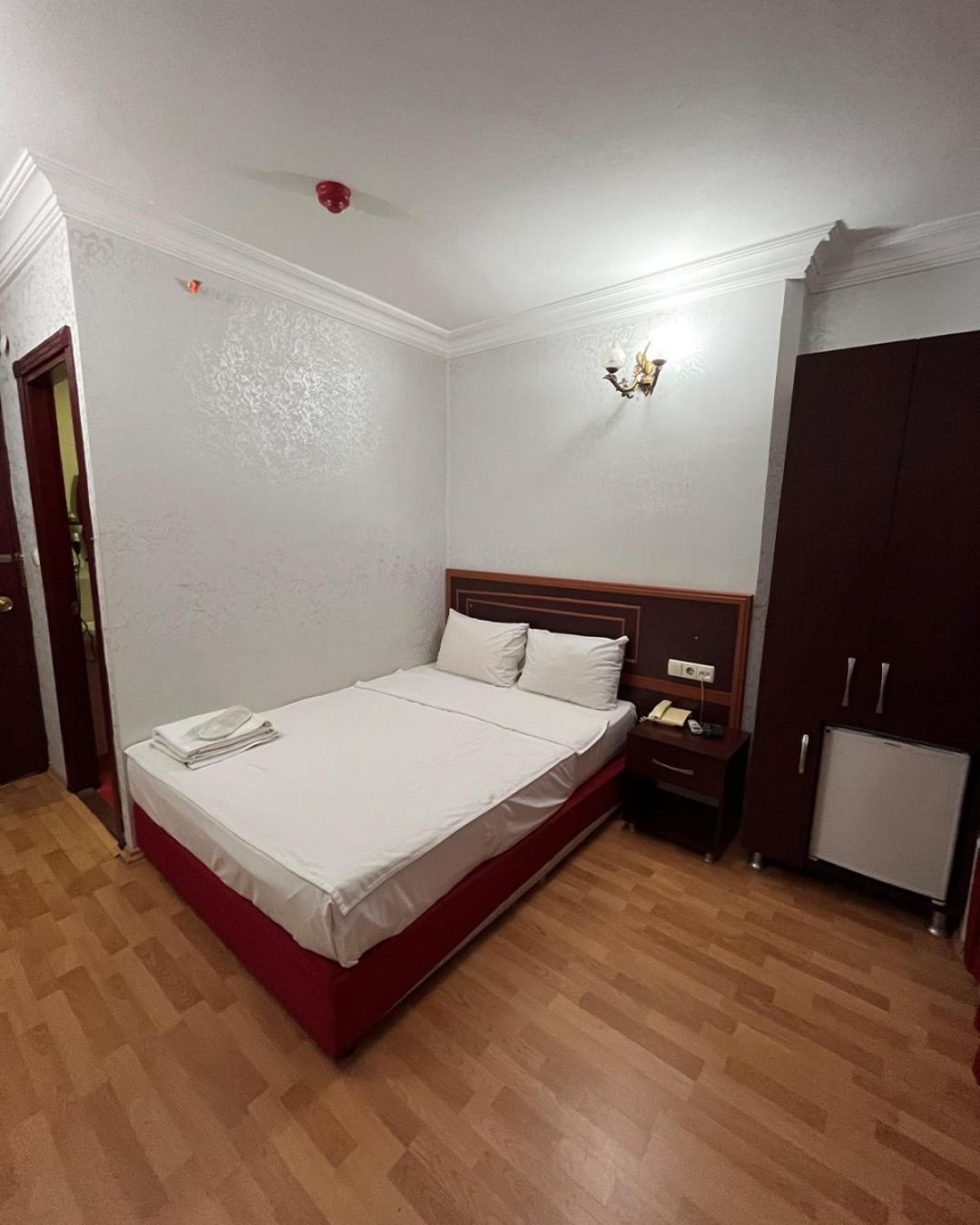 Red White Hotel Стамбул Экстерьер фото